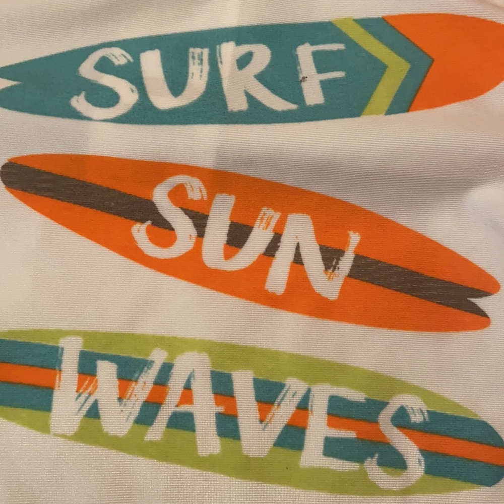 Candlesticks Sun Waves Rash Guard Set - Picture 6 of 10